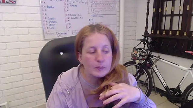 ViioletaMora online show from 02/20/25, 10:04