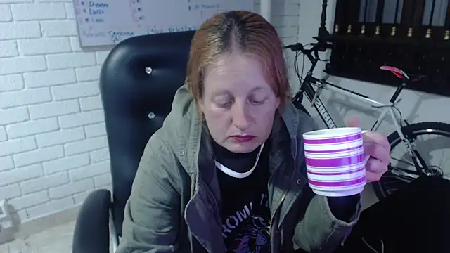 ViioletaMora online show from 02/22/25, 06:39