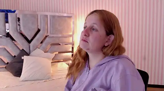 ViioletaMora online show from 02/23/25, 08:55