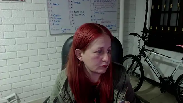 ViioletaMora online show from 03/04/25, 11:11