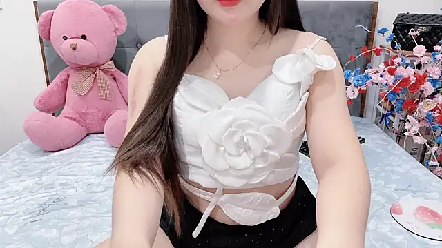 Funikio online show from 06/18/26, 10:47