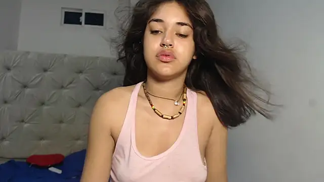 Snapshot of Melody_phillips2 chatting on 10/10/25, 10:47 Melody phillips2 online show from 10/10/25, 10:47