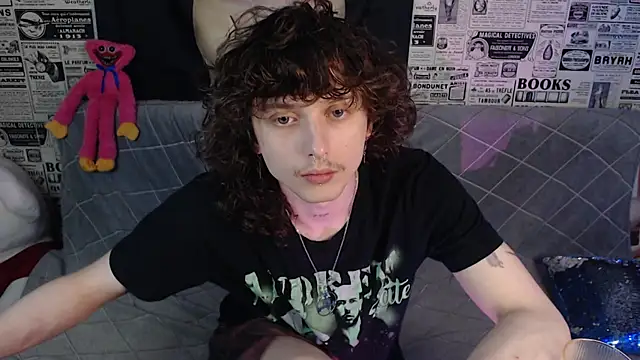 Snapshot of axxxturel chatting on 07/22/26, 10:23 axxxturel online show from 07/22/26, 10:23