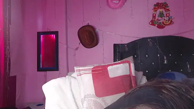 NikkiRous  online show from 10/03/25, 01:19