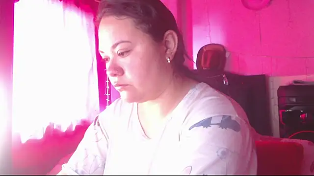 NikkiRous  online show from 07/11/26, 01:58