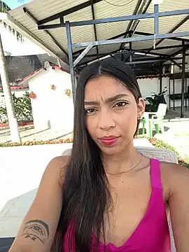 Snapshot of Ema_azel chatting on 12/12/24, 01:49 Ema azel online show from 12/12/24, 01:49