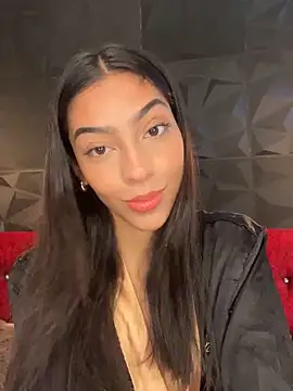 Snapshot of Ema_azel chatting on 02/08/25, 01:33 Ema azel online show from 02/08/25, 01:33