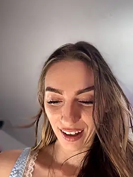BrattyBae xo online show from 04/26/26, 04:48