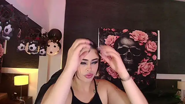 EvaaFoxxy1 online show from 06/26/26, 12:09