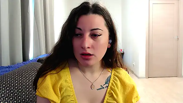 Snapshot of Helen_Adams_ chatting on 05/11/26, 05:35 Helen Adams online show from 05/11/26, 05:35