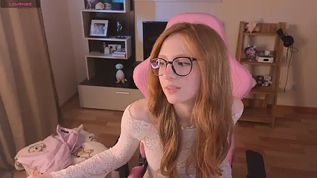 rara ruru online show from 03/16/25, 09:49