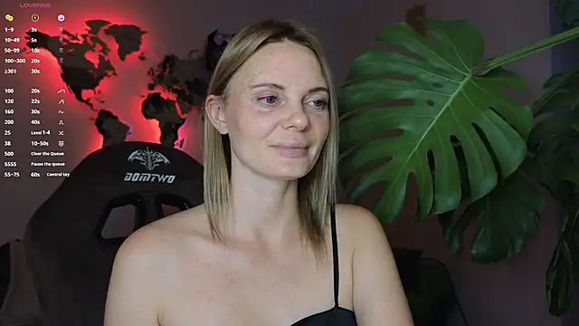 Snapshot of Sam_Klaus chatting on 10/08/25, 09:12 Sam Klaus online show from 10/08/25, 09:12