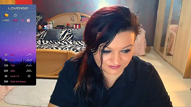 Snapshot of Ariellefoxy chatting on 12/16/24, 07:04 Ariellefoxy online show from 12/16/24, 07:04