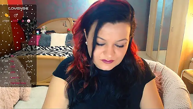 Snapshot of Ariellefoxy chatting on 01/24/25, 04:16 Ariellefoxy online show from 01/24/25, 04:16