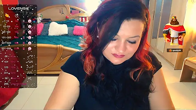 Snapshot of Ariellefoxy chatting on 02/02/25, 12:40 Ariellefoxy online show from 02/02/25, 12:40