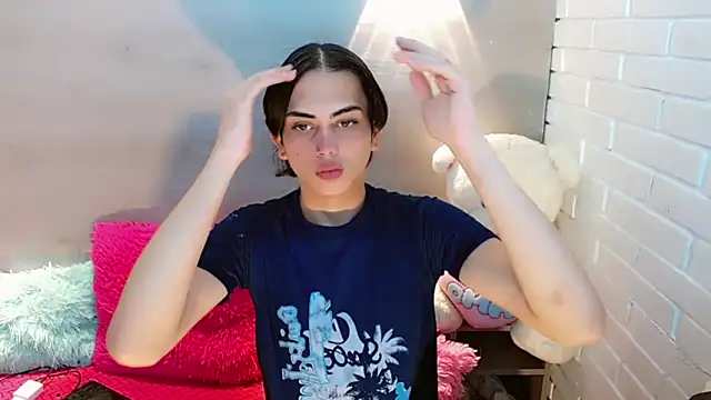 Daniela Pink  online show from 10/16/25, 07:48