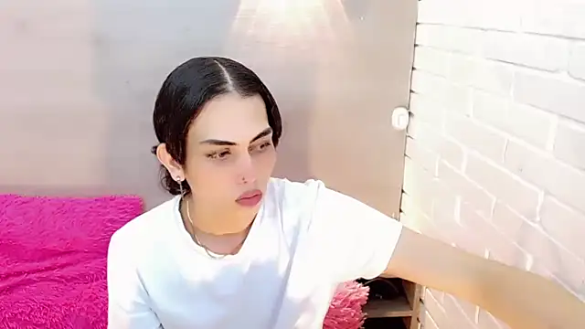 Daniela Pink  online show from 10/30/25, 07:47