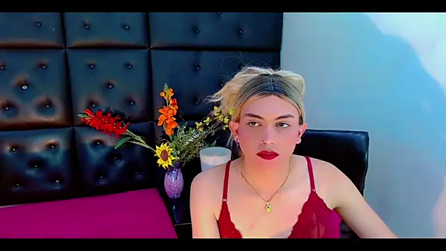 Daniela Pink  online show from 02/10/26, 07:29