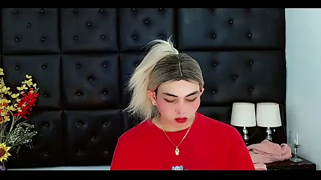 Daniela Pink  online show from 05/01/26, 07:51