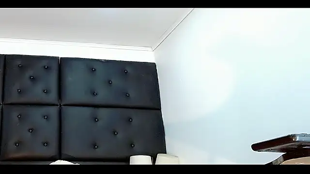Daniela Pink  online show from 05/10/26, 08:03