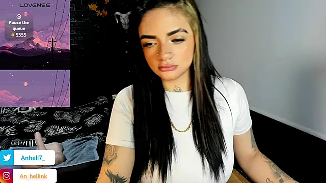 Snapshot of Anhell7_x chatting on 12/01/25, 08:03 Anhell7 x online show from 12/01/25, 08:03