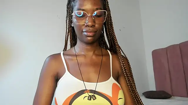 Snapshot of Tahira_21_ chatting on 04/21/26, 07:28 Tahira 21 online show from 04/21/26, 07:28