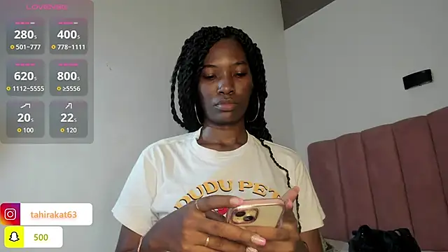 Snapshot of Tahira_21_ chatting on 06/01/26, 06:09 Tahira 21 online show from 06/01/26, 06:09