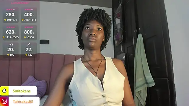Snapshot of Tahira_21_ chatting on 07/11/26, 12:52 Tahira 21 online show from 07/11/26, 12:52