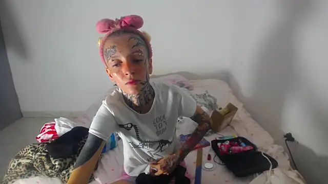 barbara anal squirt  online show from 04/28/26, 07:19