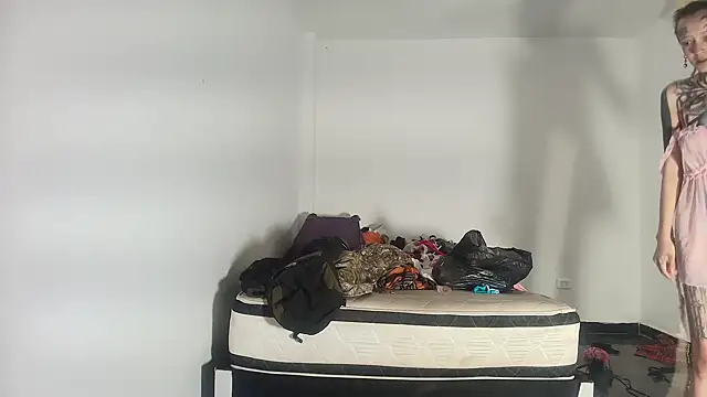 Snapshot of barbara_anal_squirt_ chatting on 06/27/26, 12:22 barbara anal squirt online show from 06/27/26, 12:22