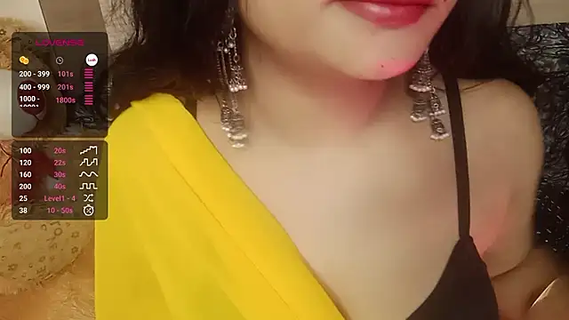 Snapshot of shuhana_ chatting on 12/17/24, 01:50 shuhana online show from 12/17/24, 01:50
