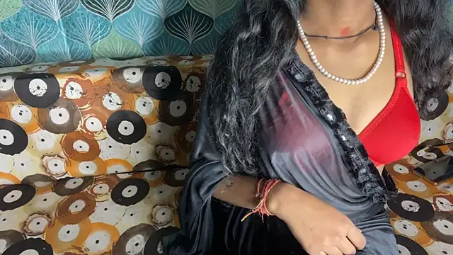 shuhana  online show from 11/30/25, 05:11