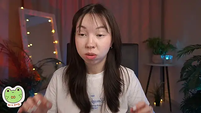 Snapshot of Sarah_Son chatting on 01/27/25, 05:47 Sarah Son online show from 01/27/25, 05:47