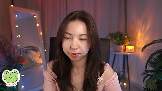 Snapshot of Sarah_Son chatting on 02/03/25, 05:51 Sarah Son online show from 02/03/25, 05:51