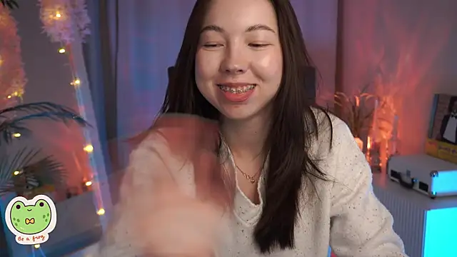 Snapshot of Sarah_Son chatting on 02/26/25, 11:41 Sarah Son online show from 02/26/25, 11:41