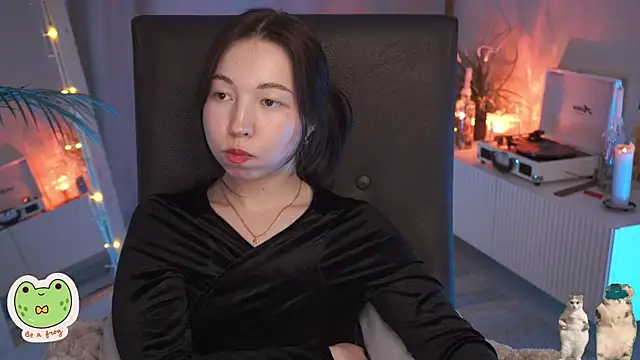 Snapshot of Sarah_Son chatting on 03/05/25, 11:49 Sarah Son online show from 03/05/25, 11:49
