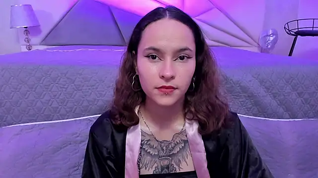 AnnyThompson  online show from 01/11/25, 07:49