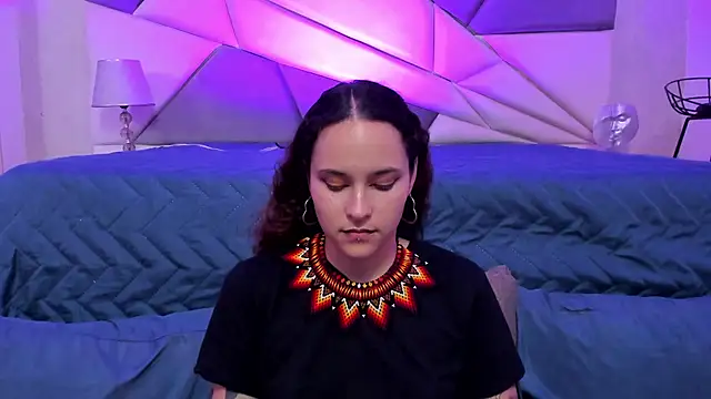 AnnyThompson  online show from 01/18/25, 11:44