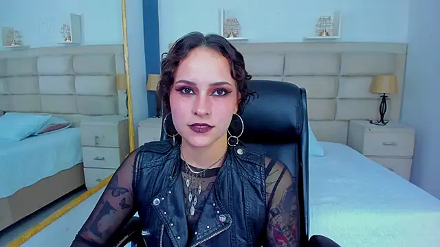 AnnyThompson  online show from 10/10/25, 09:03