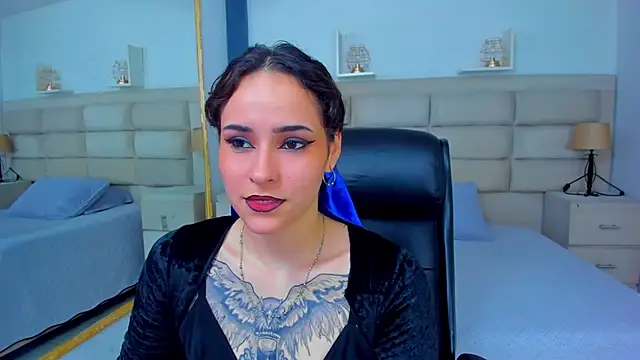 AnnyThompson  online show from 10/24/25, 09:22