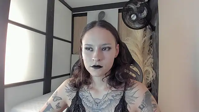 AnnyThompson  online show from 03/18/26, 10:35
