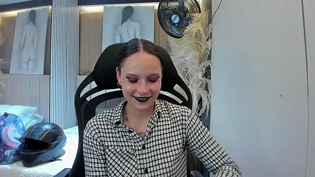 Snapshot of AnnyThompson_ chatting on 03/28/26, 11:04 AnnyThompson online show from 03/28/26, 11:04