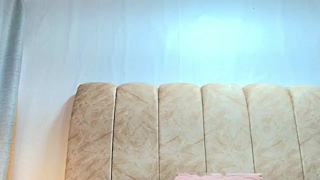 Zoe Curvy online show from 11/30/25, 12:31