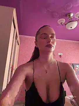Snapshot of Kristis43 chatting on 04/25/26, 09:01 Kristis43 online show from 04/25/26, 09:01