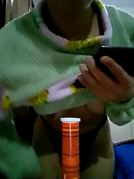 Snapshot of altinya chatting on 03/13/25, 09:05 altinya online show from 03/13/25, 09:05