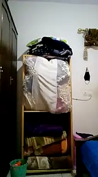 Snapshot of altinya chatting on 03/14/25, 02:41 altinya online show from 03/14/25, 02:41