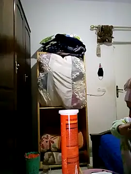 Snapshot of altinya chatting on 03/14/25, 07:55 altinya online show from 03/14/25, 07:55