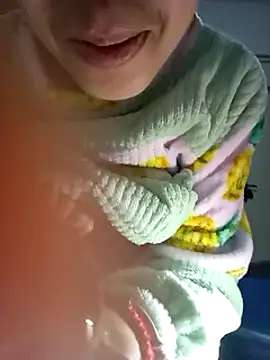 Snapshot of altinya chatting on 03/17/25, 12:30 altinya online show from 03/17/25, 12:30