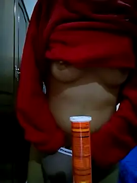 Snapshot of altinya chatting on 03/22/25, 02:59 altinya online show from 03/22/25, 02:59