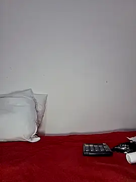 Snapshot of altinya chatting on 09/19/25, 04:29 altinya online show from 09/19/25, 04:29